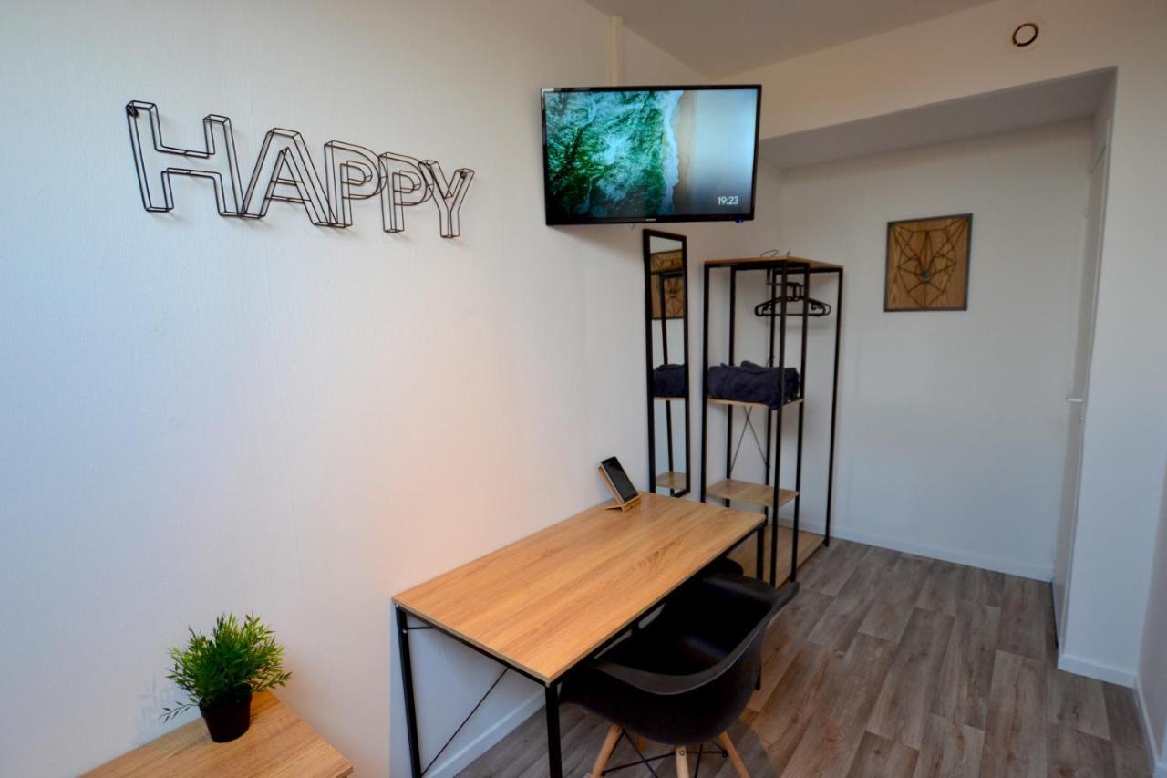 Capstay Famars & Netflix Kültér fotó
