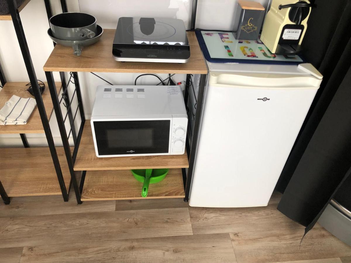 Capstay Famars & Netflix Kültér fotó