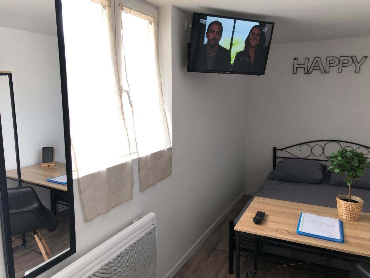 Capstay Famars & Netflix Kültér fotó